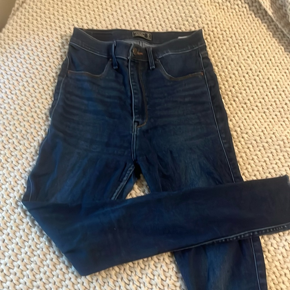 Dark blue ultra higher rise Abercombie and fitch Jean leggings